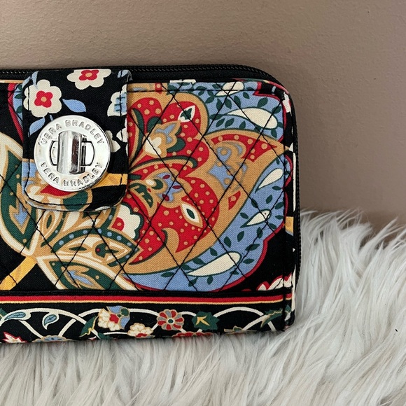 {Vera Bradley} Turnlock Wallet in Floral Print - Picture 3 of 13